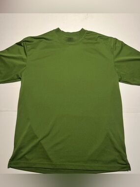 Men's Cabela's Short Sleeve T-Shirt Size Medium Green Polyester